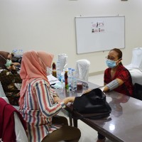 Vaksinasi Massal Covid-19 untuk Pelajar